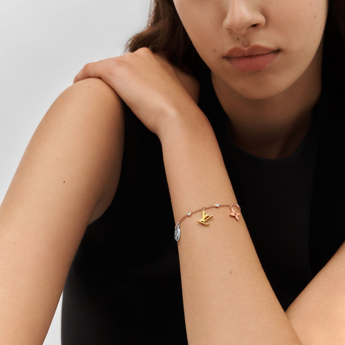 L.V IDYLLE BLOSSOM CHARMS BRACELET (18K YELLOW/ROSE/WHITE GOLD PLATED)