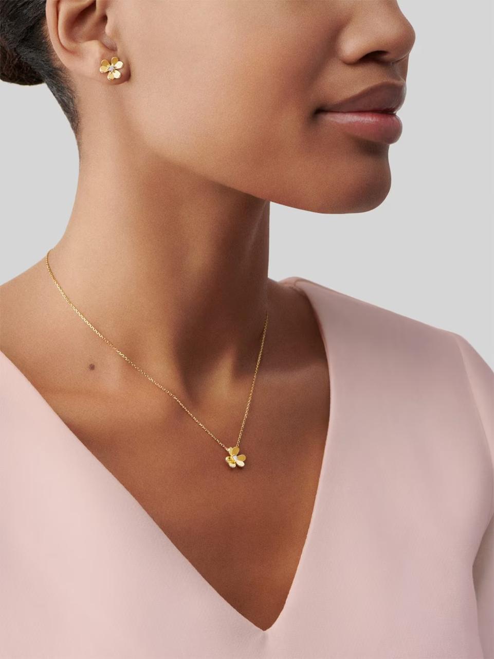 V.ANCLEEF FRIVOLE PENDANT (18K YELLOW GOLD PLATED)