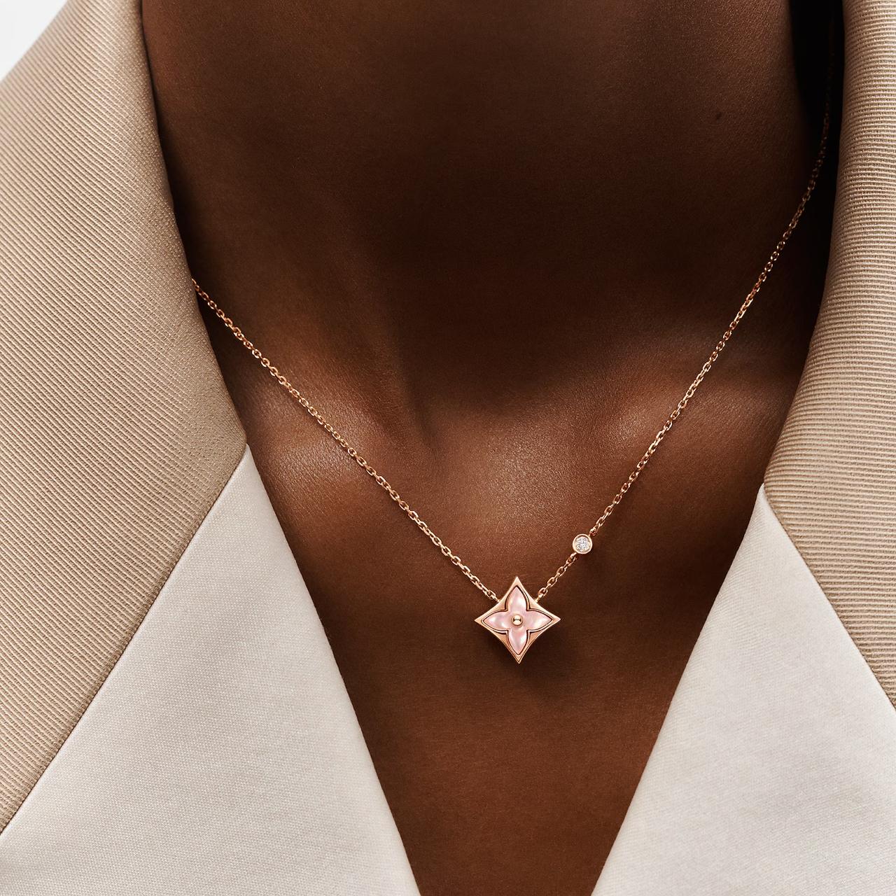 L.V COLOUR BLOSSOM BB STAR PENDANT PINK SHELL (18K ROSE GOLD PLATED)