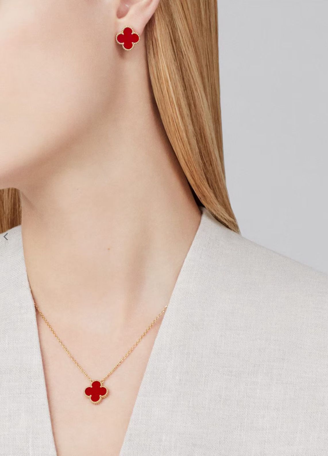 VAN CLEEF NECKLACE SINGLE CLOVER(18K YELLOW GOLD PLATED)