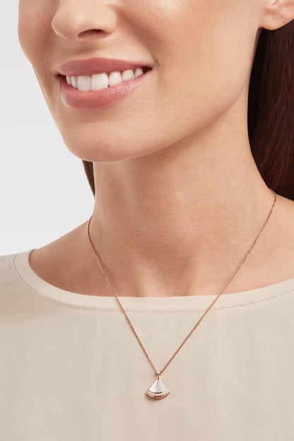B.VLGARI DIVAS DREAM NECKLACE (18K ROSE GOLD PLATED)